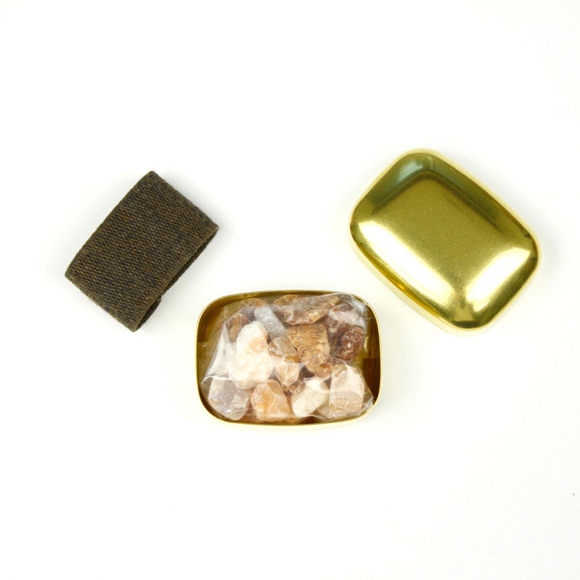 BRASS & STONE PORTABLE DIFFUSER 13916 (真鍮&石の携帯アロマディフューザー)