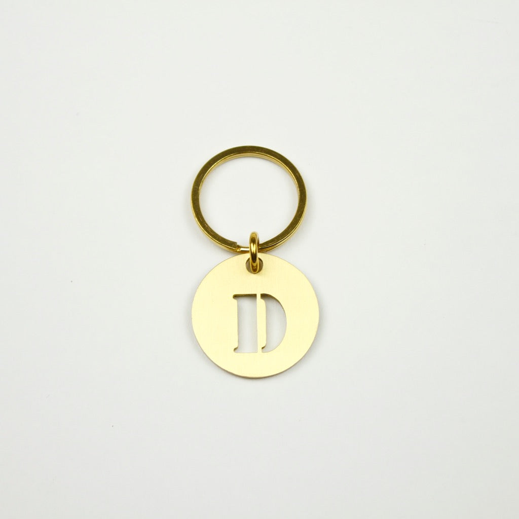BRASS ALPHABET KEYRING 13927 GD (真鍮製アルファベットキーリング)