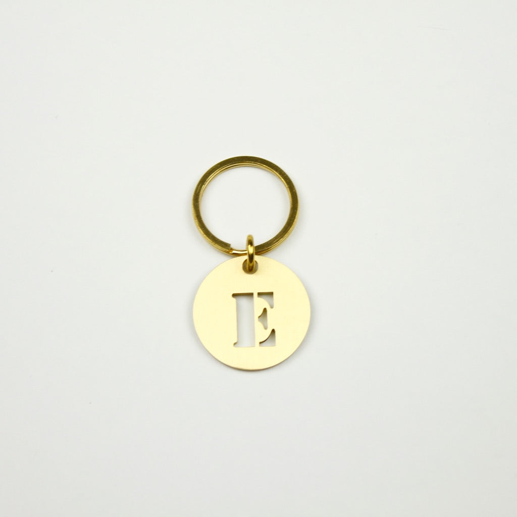 BRASS ALPHABET KEYRING 13927 GD (真鍮製アルファベットキーリング)