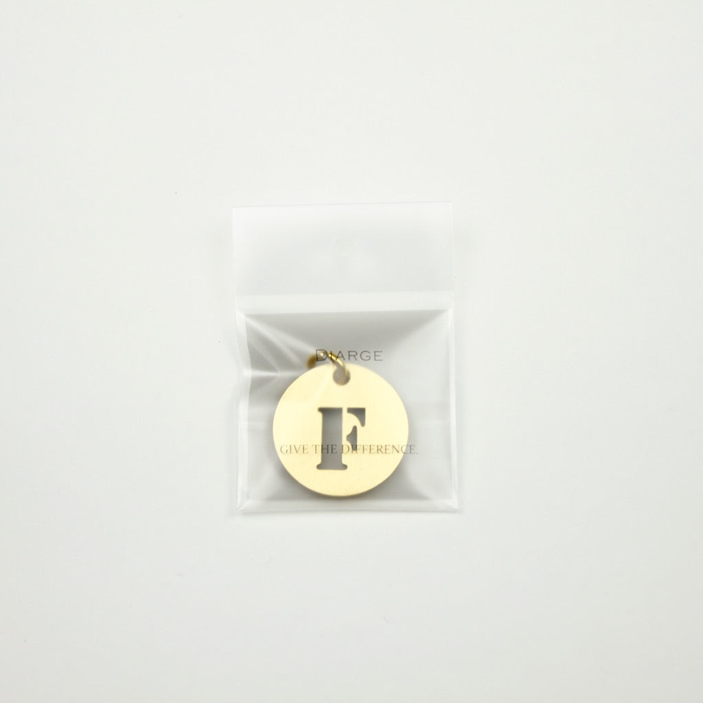 BRASS ALPHABET KEYRING 13927 GD (真鍮製アルファベットキーリング)