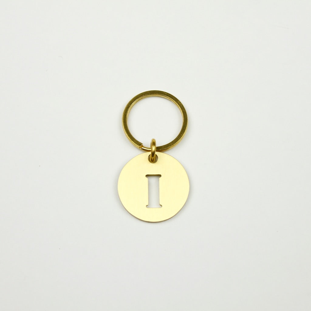BRASS ALPHABET KEYRING 13927 GD (真鍮製アルファベットキーリング)