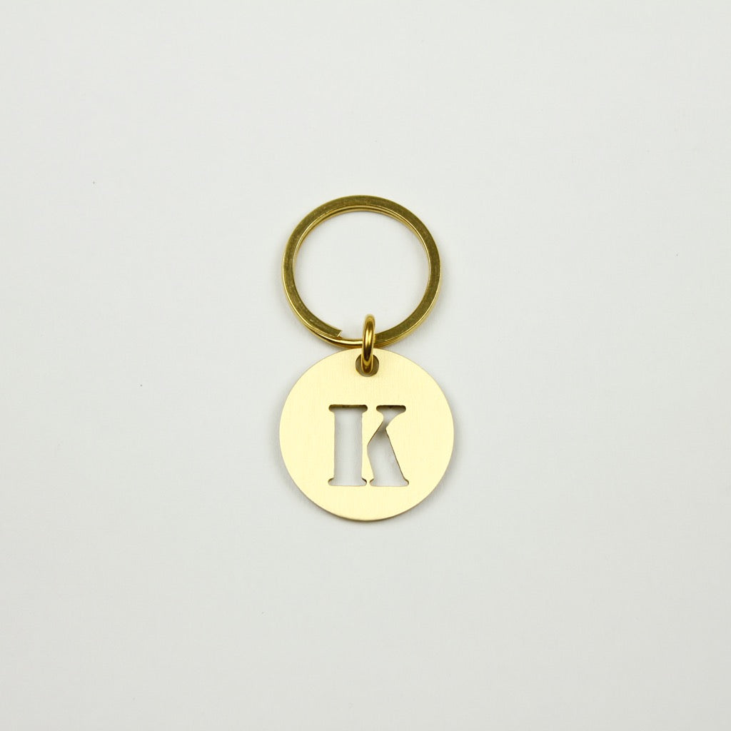 BRASS ALPHABET KEYRING 13927 GD (真鍮製アルファベットキーリング