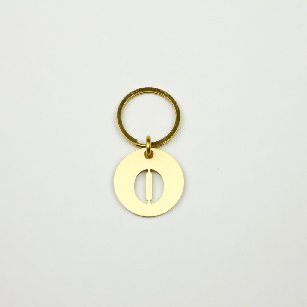 BRASS ALPHABET KEYRING 13927 GD (真鍮製アルファベットキーリング)