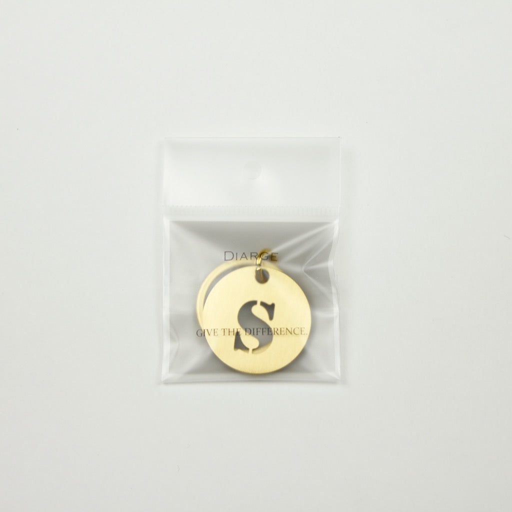 BRASS ALPHABET KEYRING 13927 GD (真鍮製アルファベットキーリング)