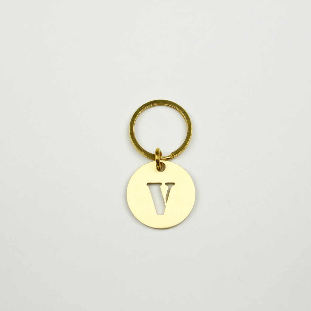 BRASS ALPHABET KEYRING 13927 GD (真鍮製アルファベットキーリング)