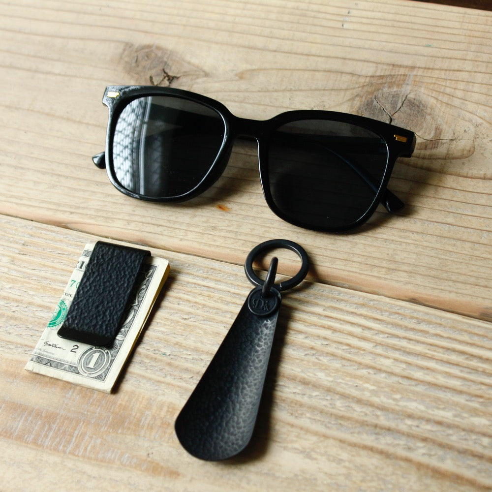 CHASING MONEYCLIP 13315 BLK(打ち出し加工マネークリップ)