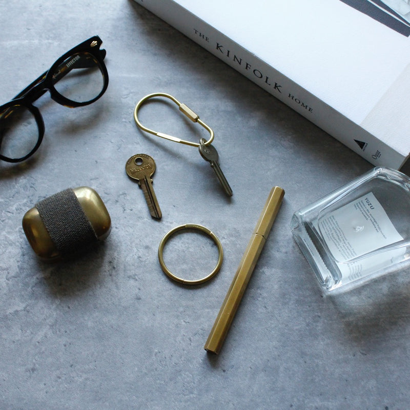 DROP KARABINER KEYRING 13328 GD (ドロップ型カラビナキーリング)