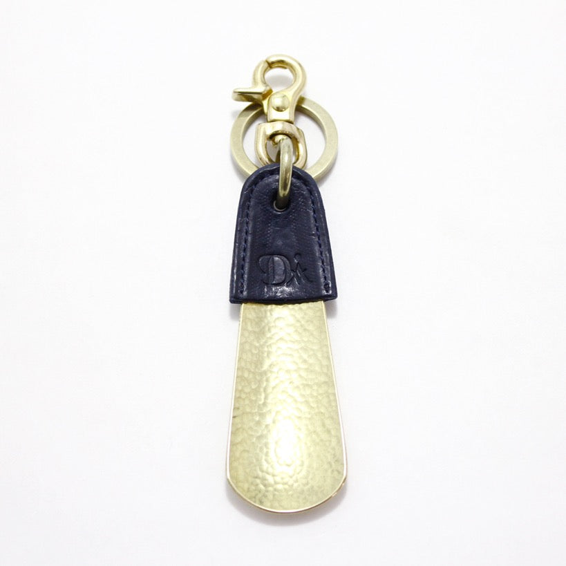 BRASS &amp; LEATHER BOTTLE CHASING SHOEHORN 13303
