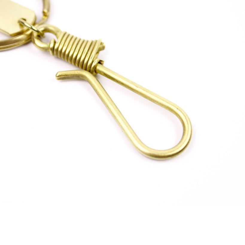 HOOK CHASING PLATE KEYRING 13316 GD (フック打ち出しプレートキーリング)