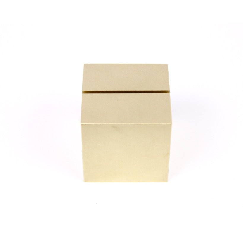 PEN &amp; CARD STAND 13901 MGD