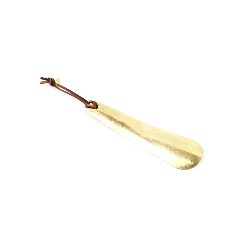BRASS CHASING SHOEHORN(16cm) 14301 GD (真鍮打ち出し加工靴べら)