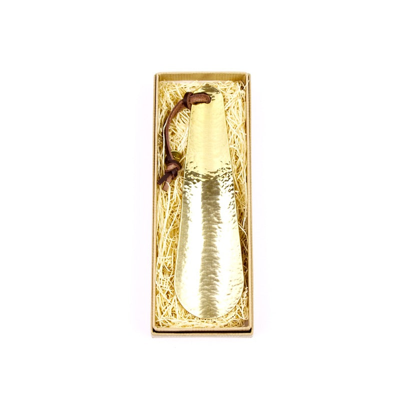 BRASS CHASING SHOEHORN(16cm) 14301 GD (真鍮打ち出し加工靴べら)