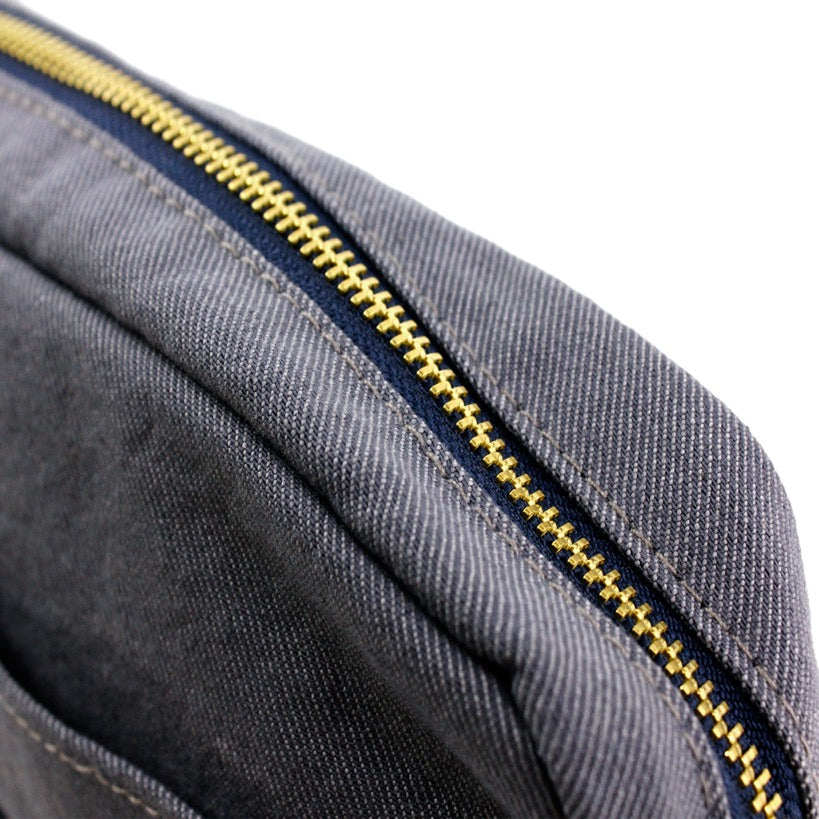 UTILITY POUCH 17002 GRAY (ユーティリティポーチ)